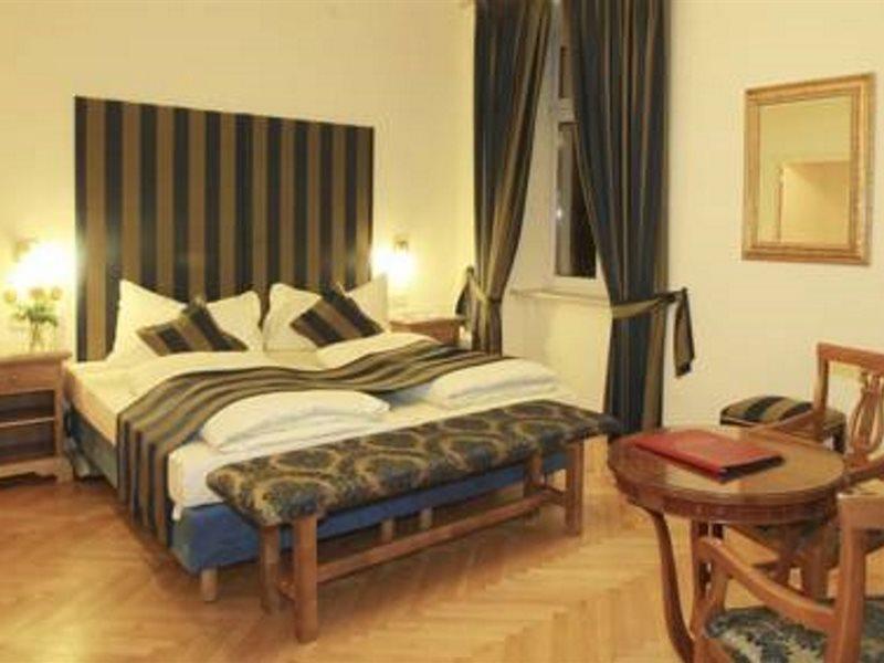 Numa Salzburg Mozart Aparthotel Exterior photo